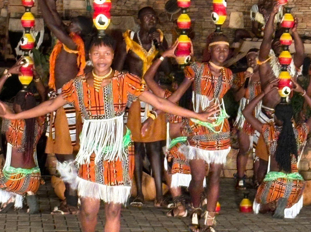 Ndere Cultural Centre-坎帕拉必去景点