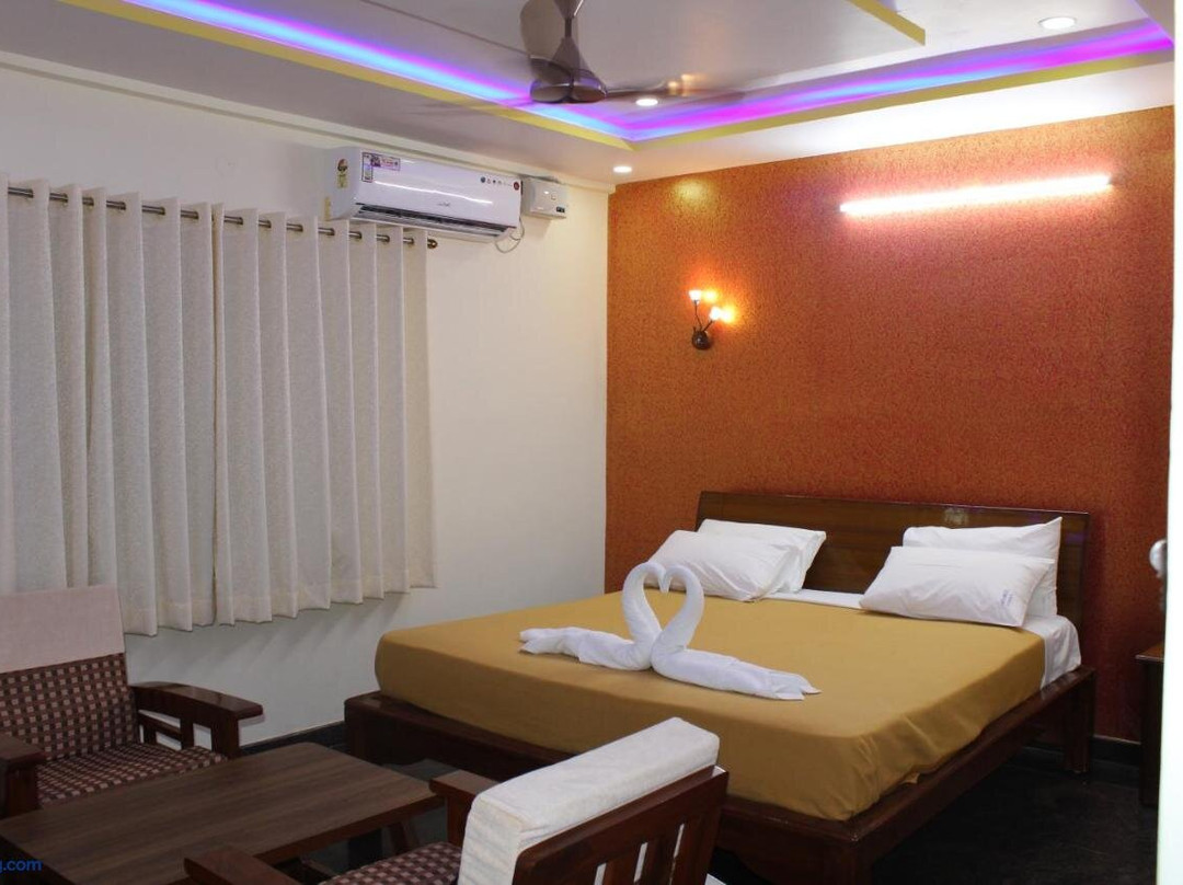 Golden Pride Hotel