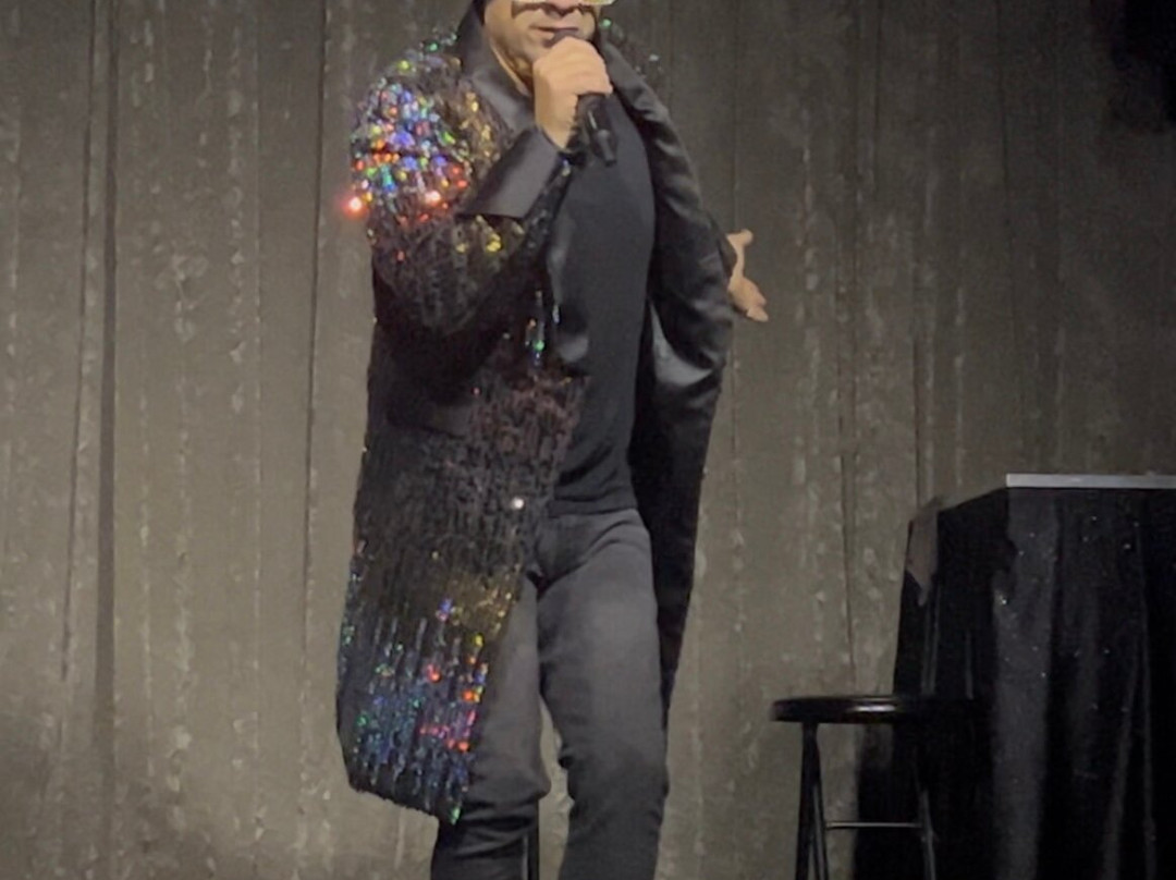 Brandon Styles Live Theater & Magic Shop at OWA-弗利必去景点