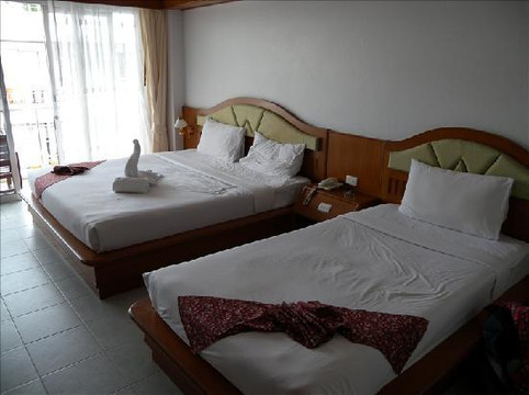 苏梅岛第一酒店主图