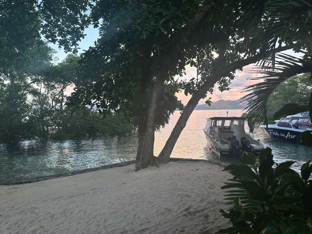 The Village Bunaken Resort主图