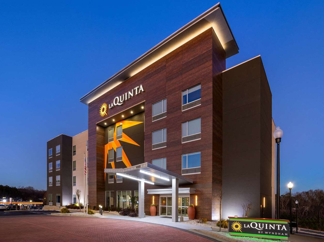 La Quinta Inn & Suites by Wyndham Locust Grove