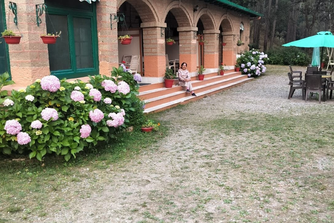 West View Hotel主图