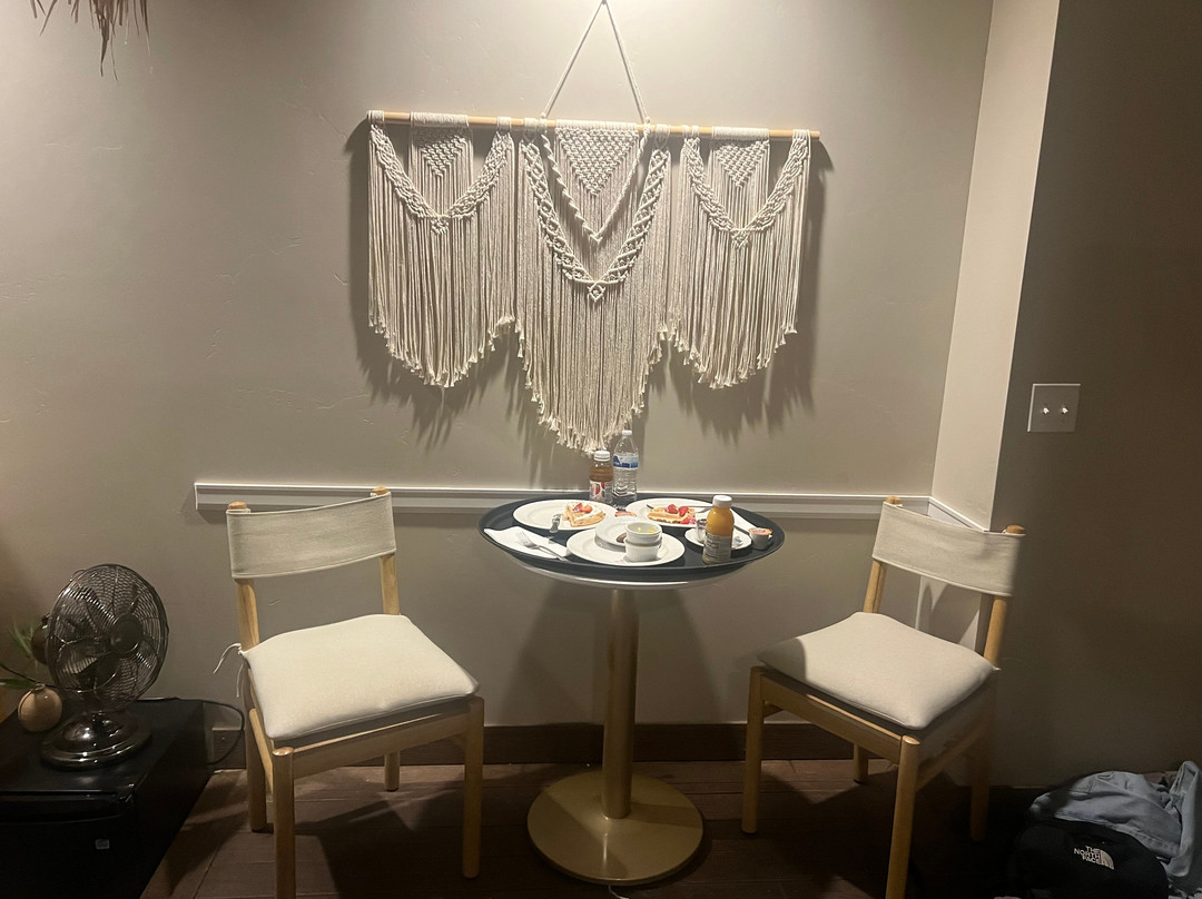 5th East Hall Bed & Breakfast主图