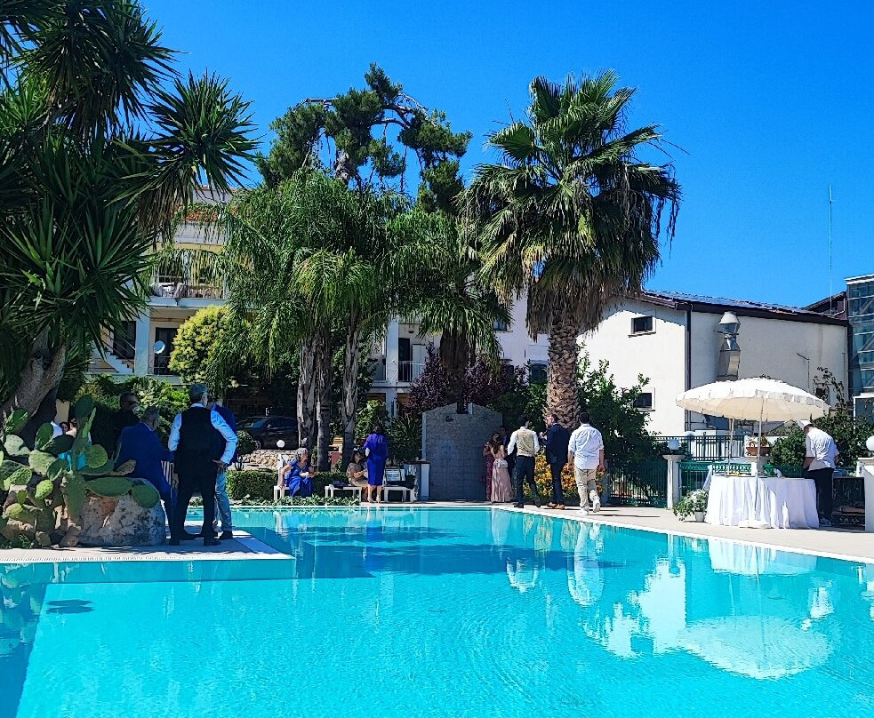 Villa Americana Park Hotel主图