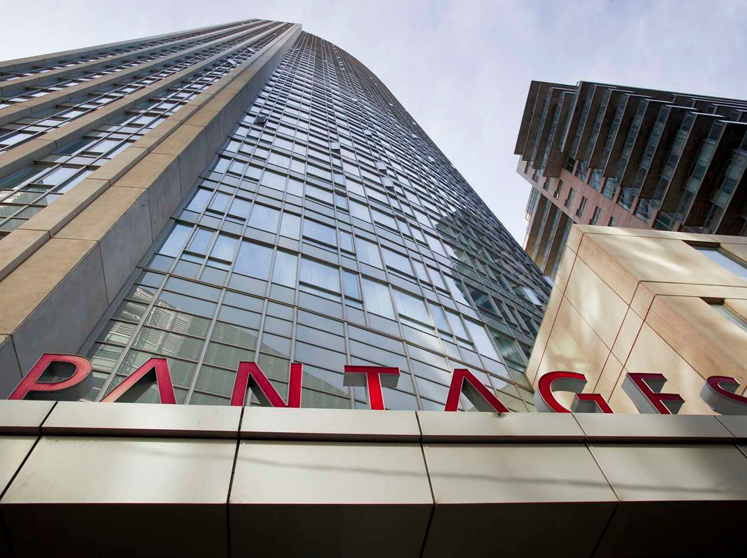 多伦多中心潘塔基斯酒店