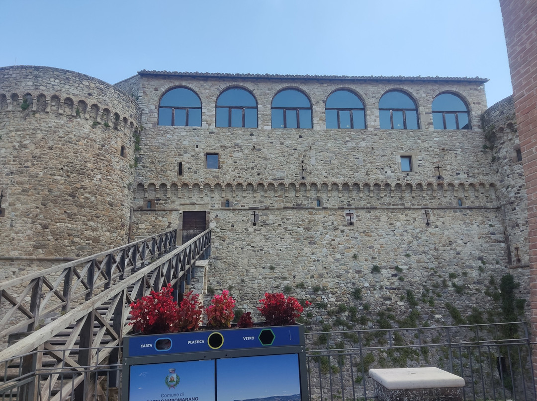 Castello Angioino-Civitacampomarano必去景点