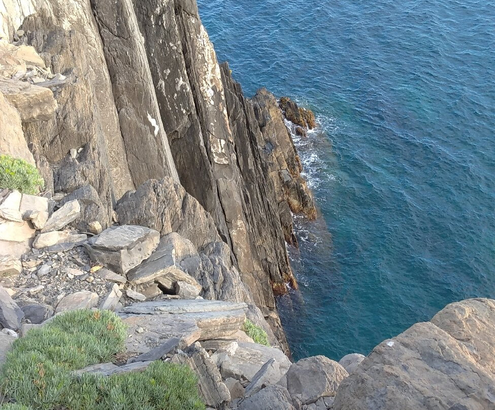 Punta Pineda-里奥马焦雷必去景点