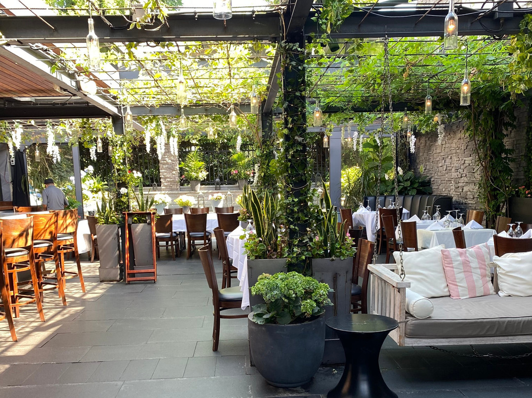 The J House Greenwich主图