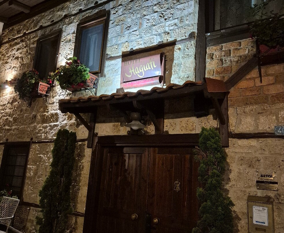 Hagiati Traditional Hotel主图