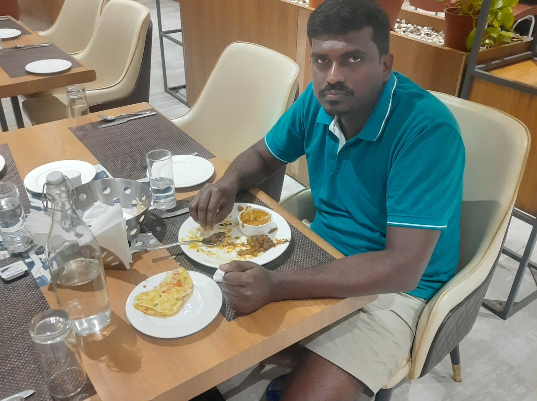 Zip By Spree Hotels Chakan主图