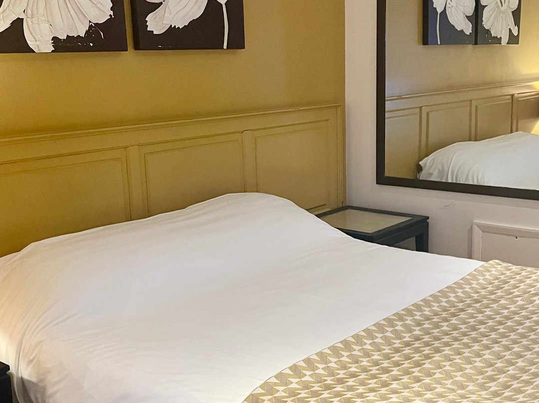 Guy's Thatched Hamlet主图