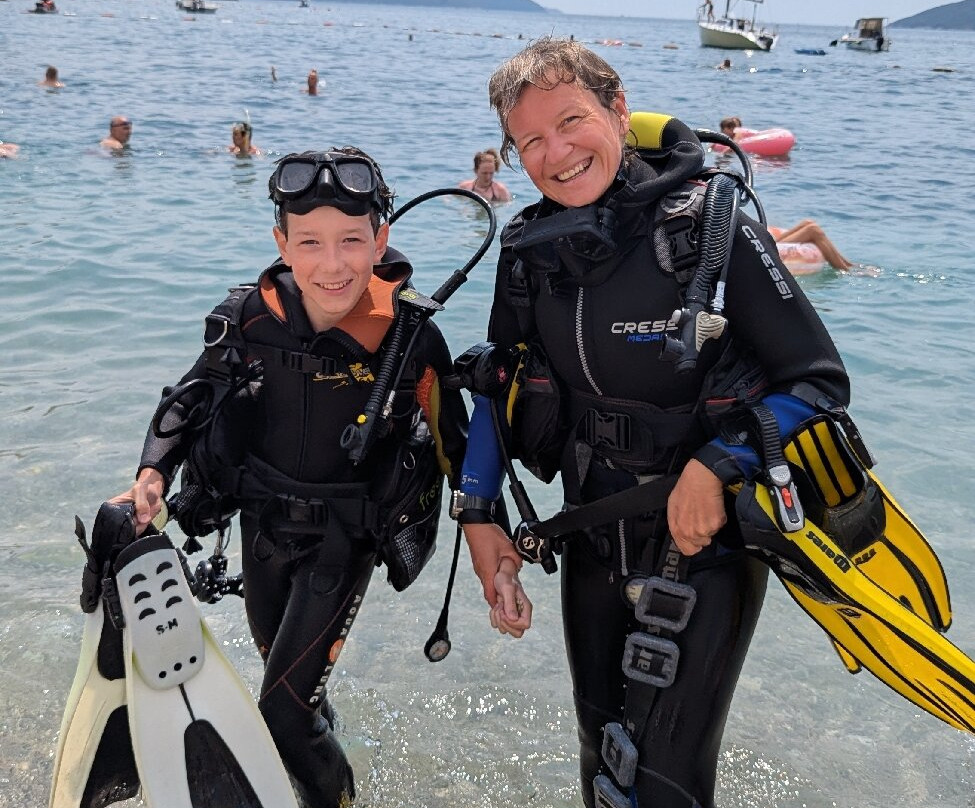 Diving Club Peoples-赫尔采格诺维必去景点