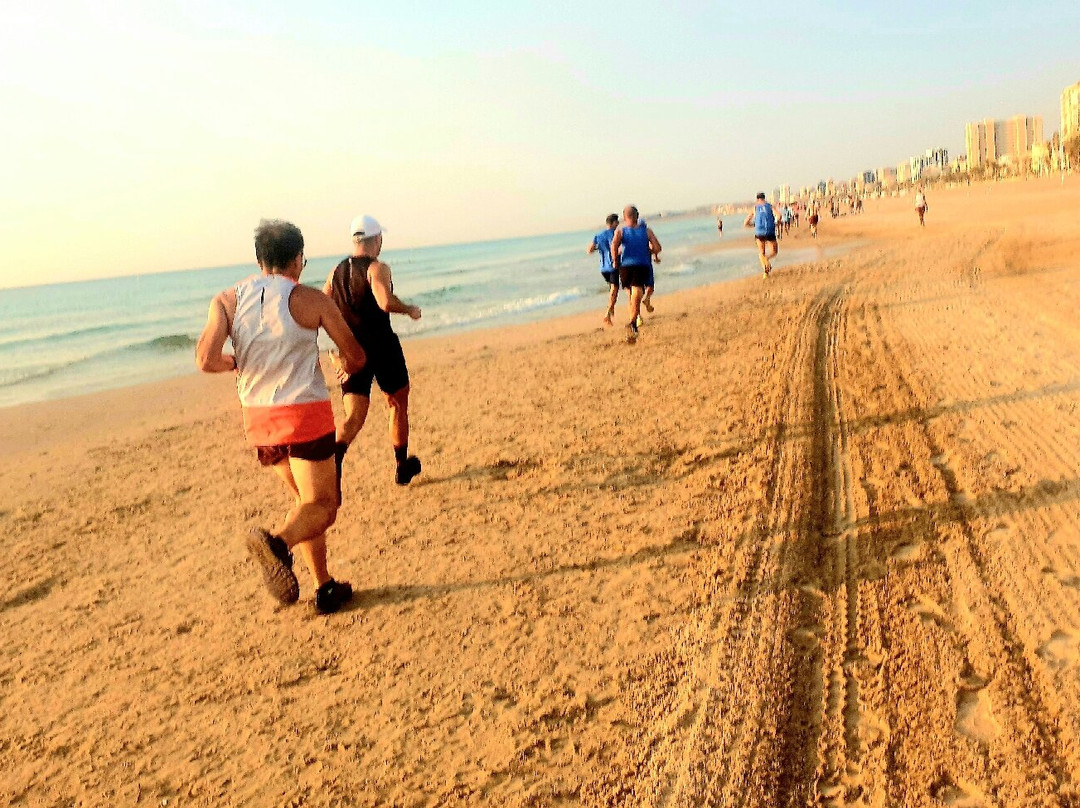 Cross Amanecer El Campello-El Campello必去景点
