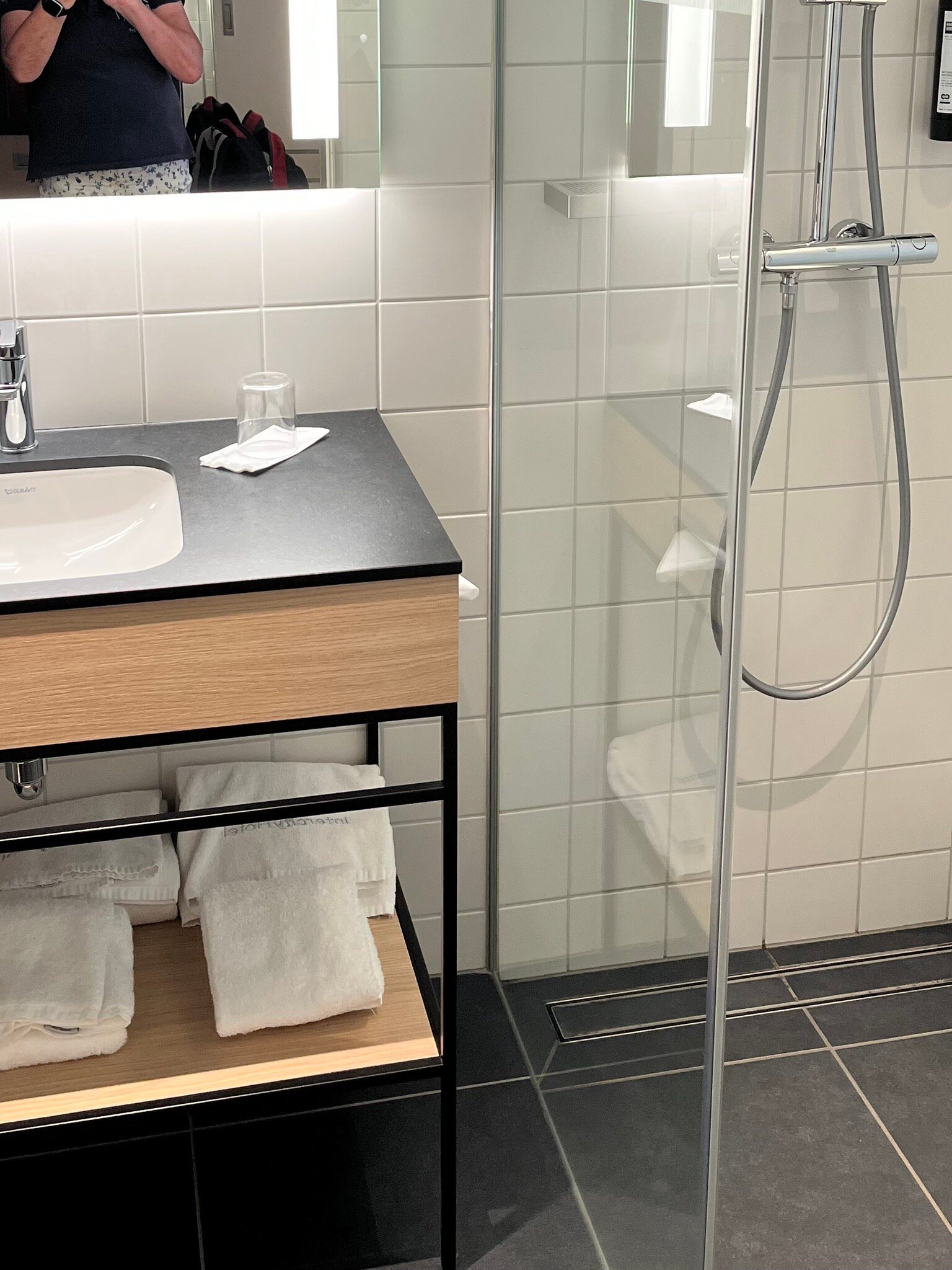 IntercityHotel Zurich Airport-官方