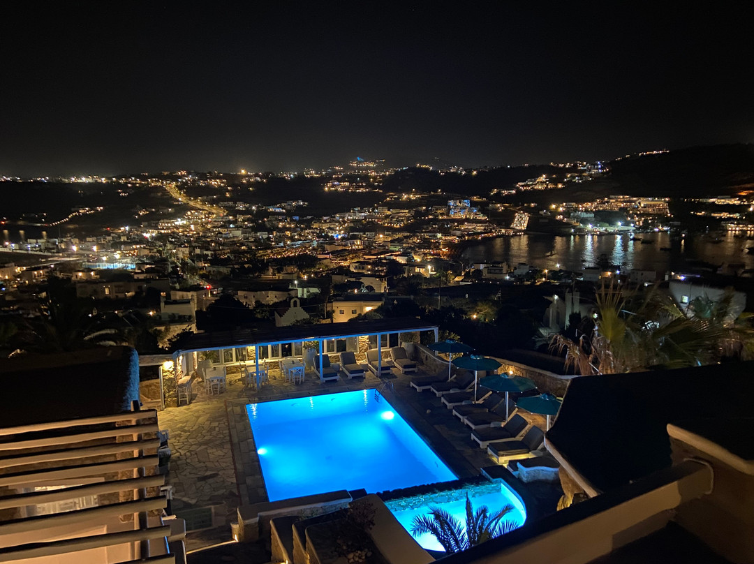 莱奥尼斯夏季别墅酒店主图