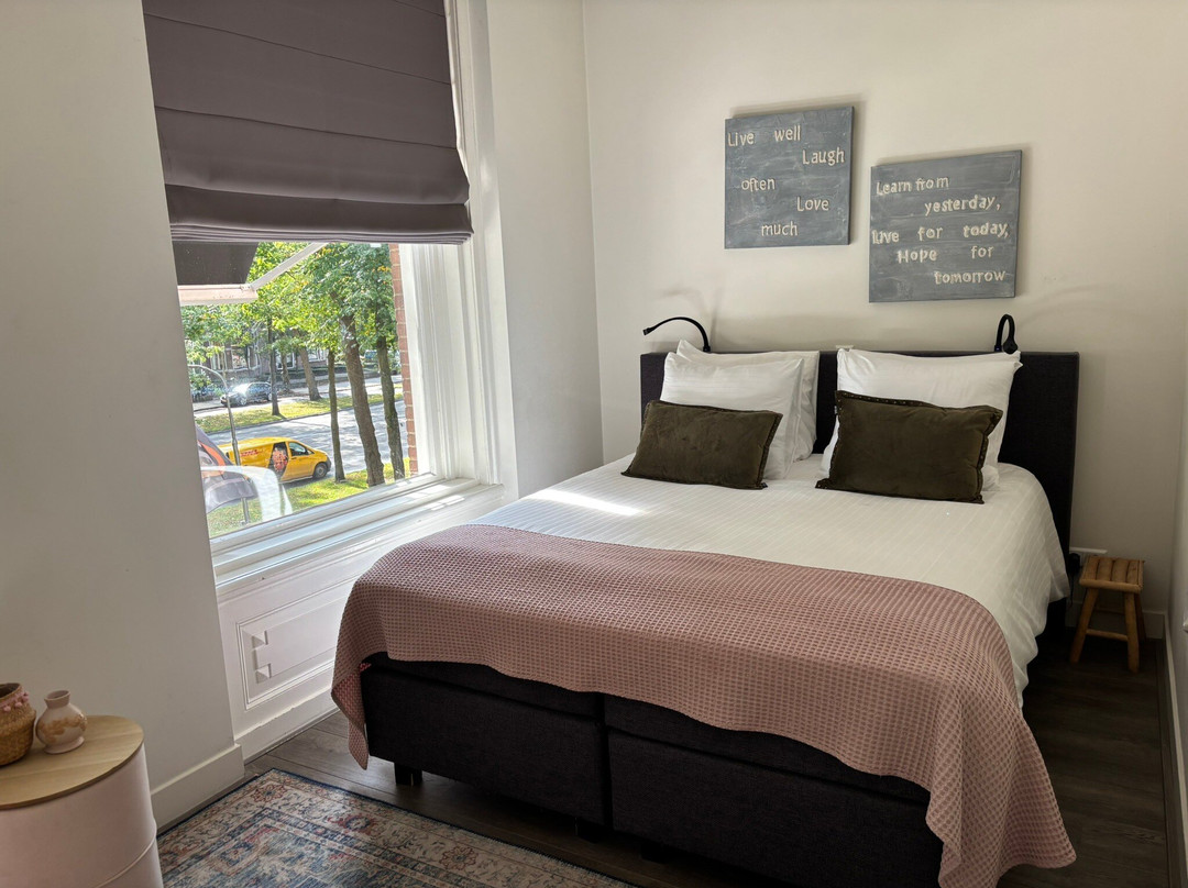 Hotel Oranjestaete主图