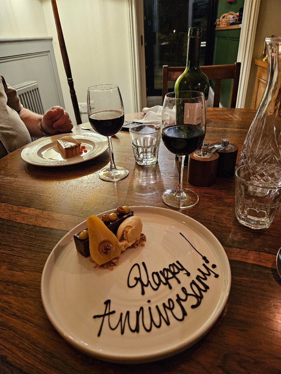 The Queens Arms-官方
