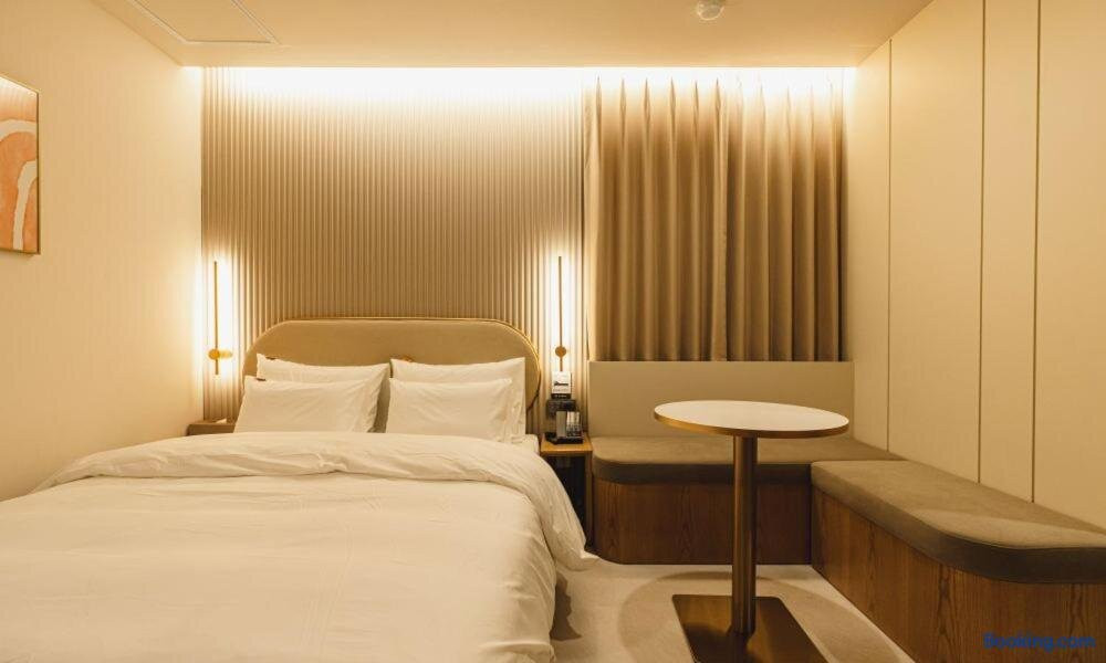 Hound Hotel Chuncheon