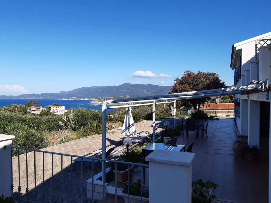 Villa Pischinas主图