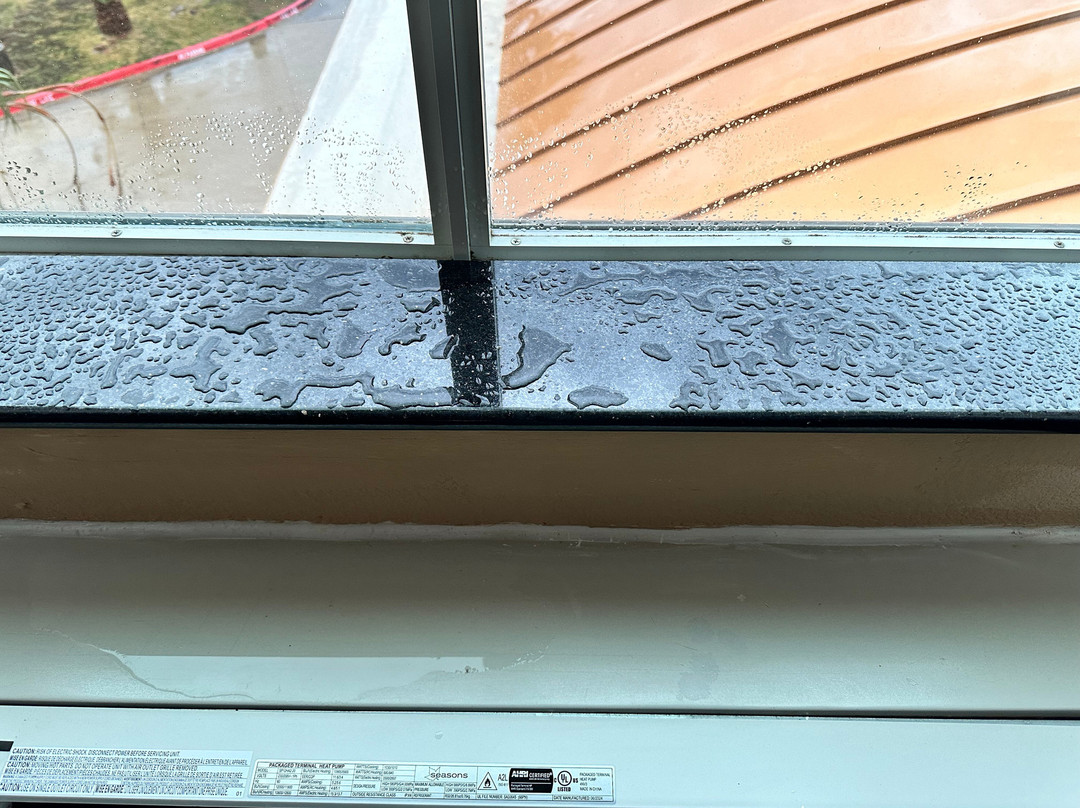 亨特维尔快捷假日&套房酒店主图