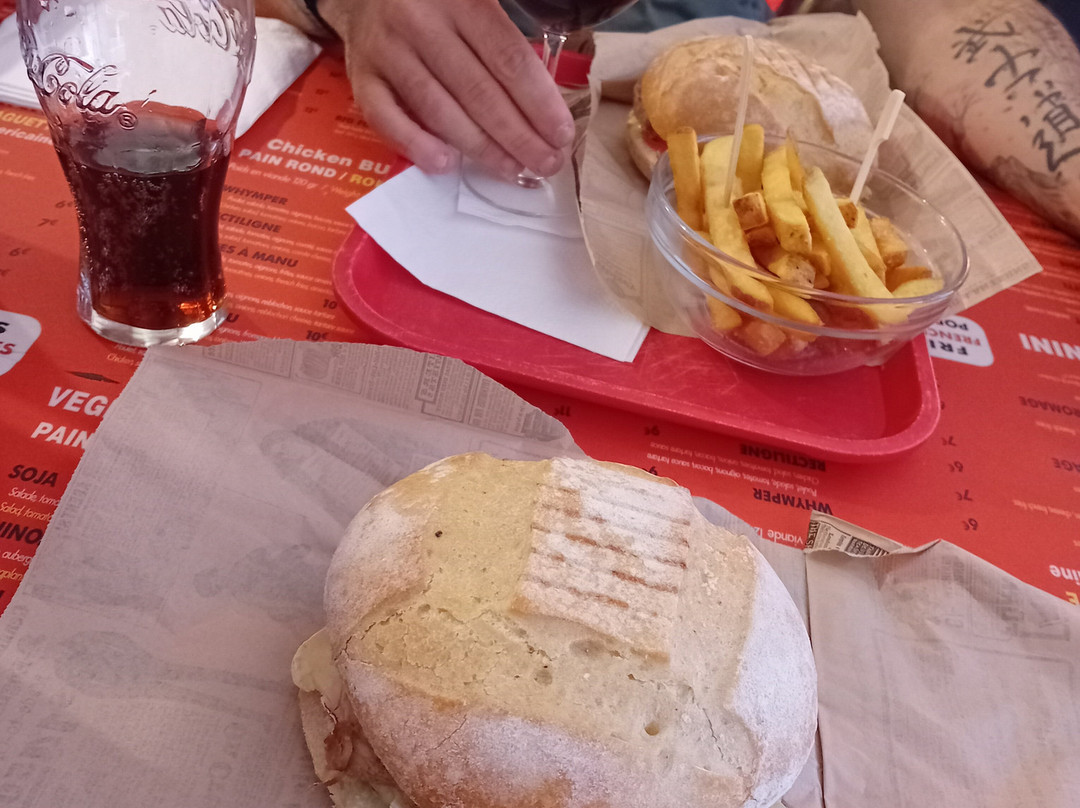 La Maison Des Burgers Vintage