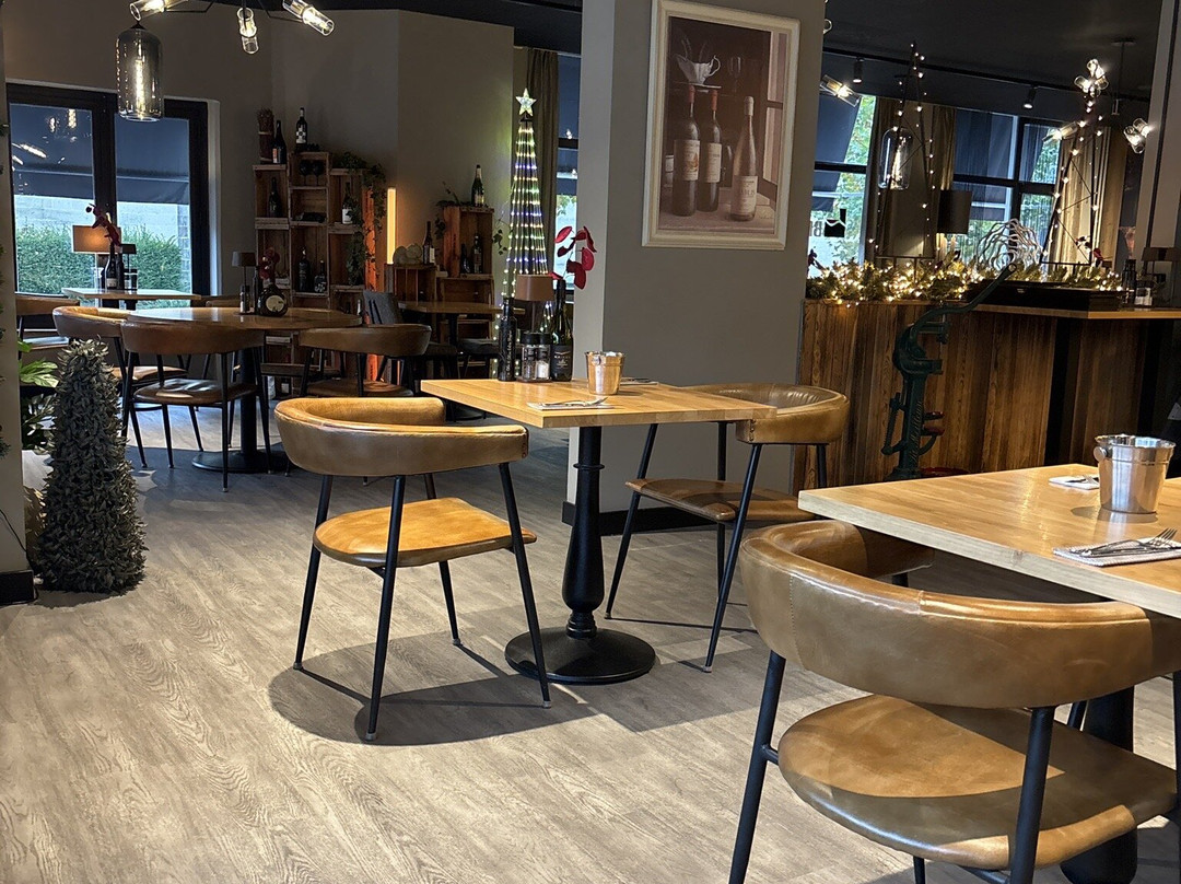 图莫斯疗养酒店主图