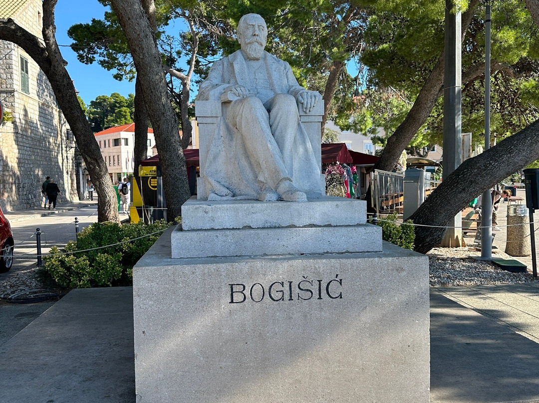 Valtazar Bogisic Monument-察夫塔特必去景点