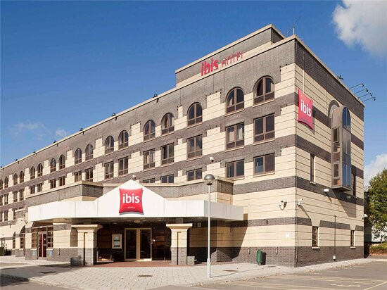 宜必思南安普敦中心酒店主图