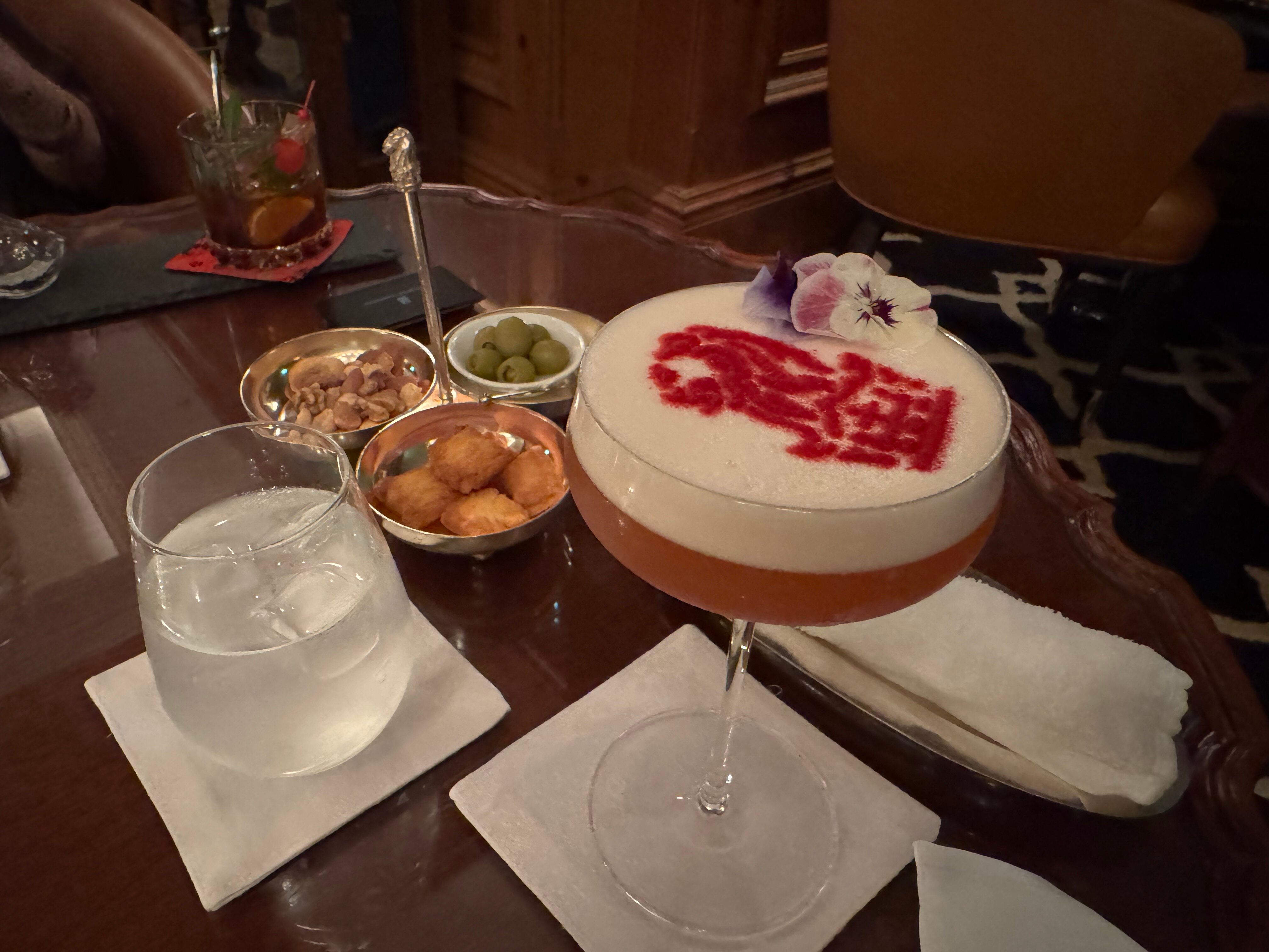 大阪丽思卡尔顿酒店-官方