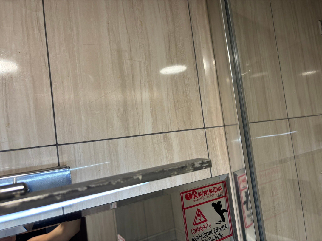 Ramada Hotel & Suites by Wyndham Edirne主图