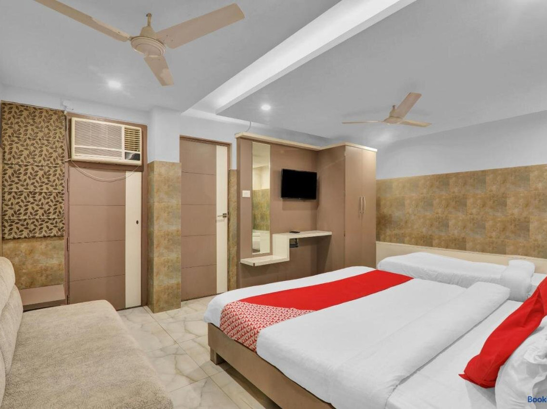OYO 82408 Sada Shiv Guest House