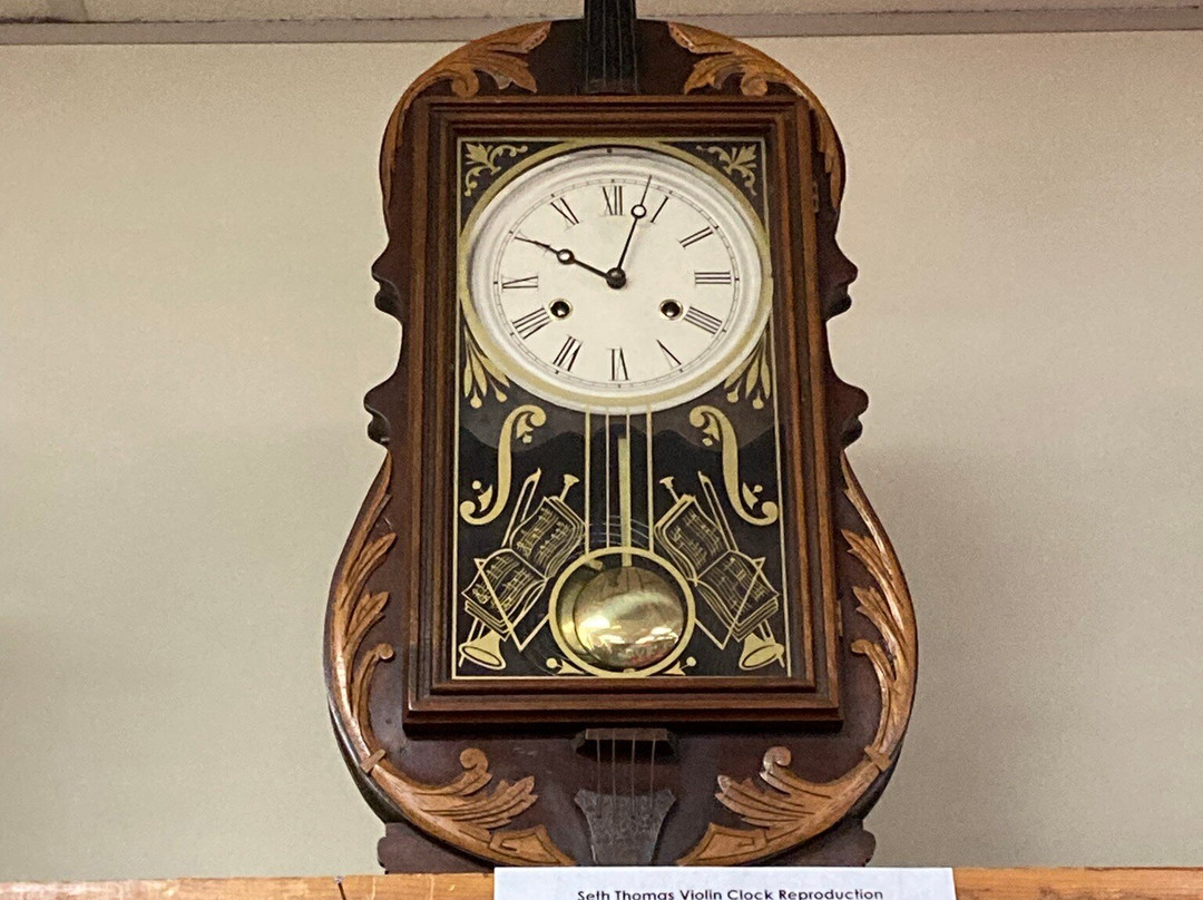 Almost Heaven Antiques & Uniques-伯克利斯普林斯必去景点