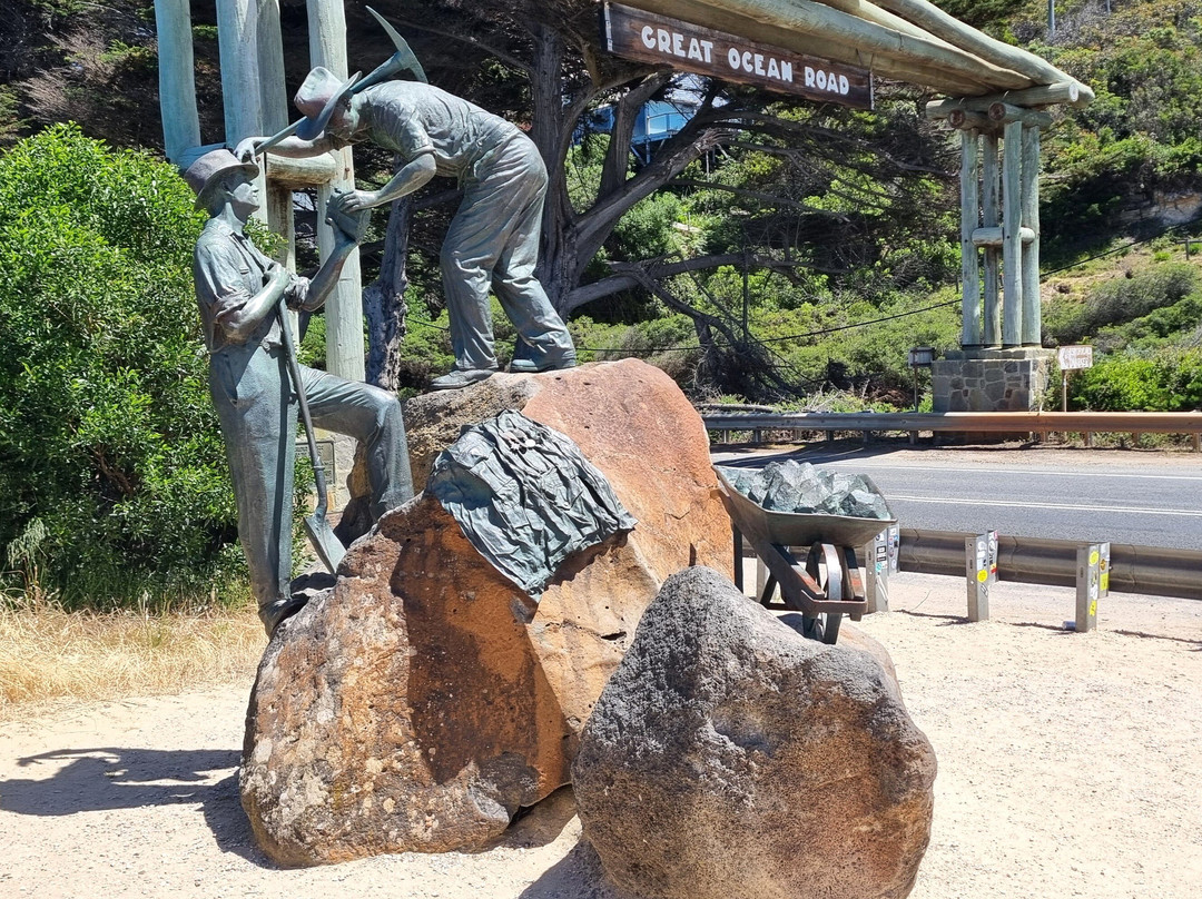 Great Ocean Road Memorial Archway-洛恩必去景点