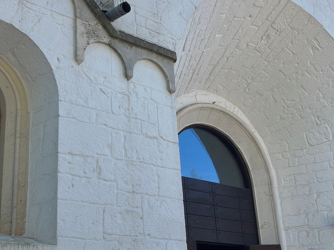 Parrocchia Sant'Antonio di Padova-阿尔贝罗贝洛必去景点