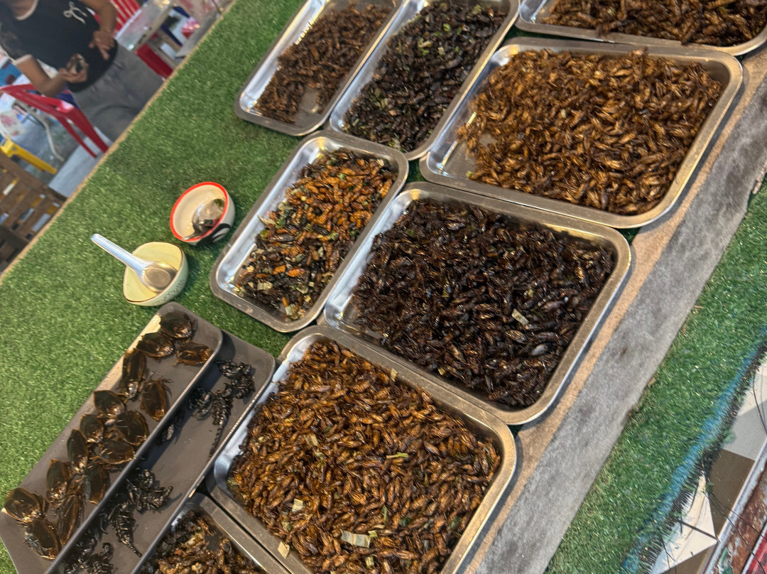 邦娘市场-达瓜巴必去景点