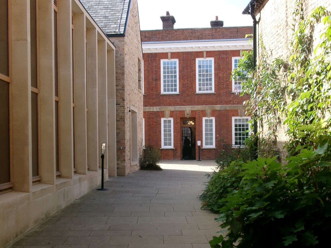 Pembroke College-剑桥必去景点