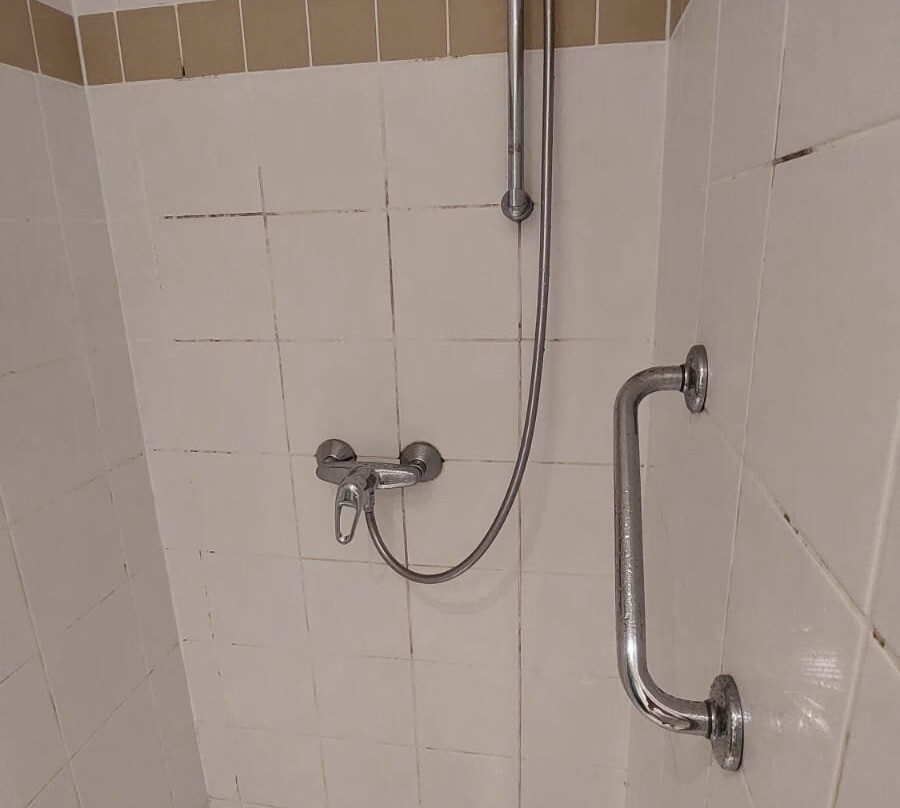 阿扎尔特酒店主图