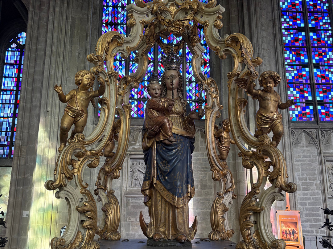 Onze-Lieve-Vrouw-over-de-Dijlekerk-梅赫伦必去景点