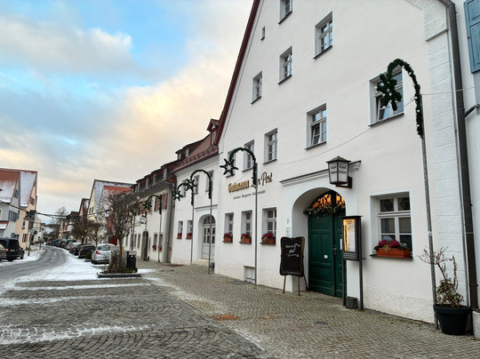 Brauereigasthof zum Schwarzen Ross主图