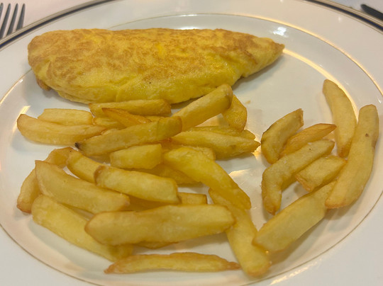 贝加莫酒店主图