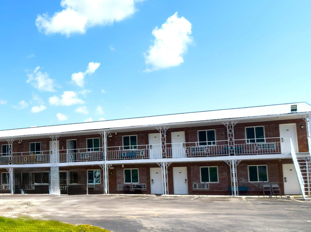 Imperial Inn by OYO Tazewell