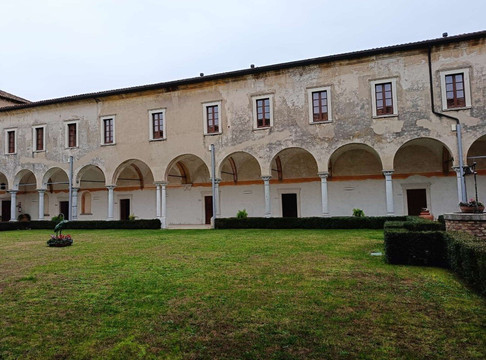 Abbazia Di Maguzzano-洛纳托德尔加尔达必去景点