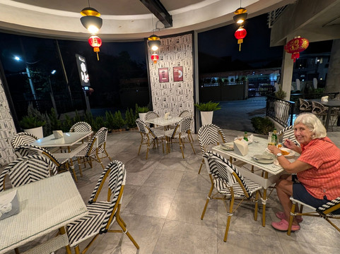 拉差布里乐莱特酒店