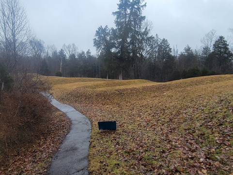 Serpent Mound-Peebles必去景点