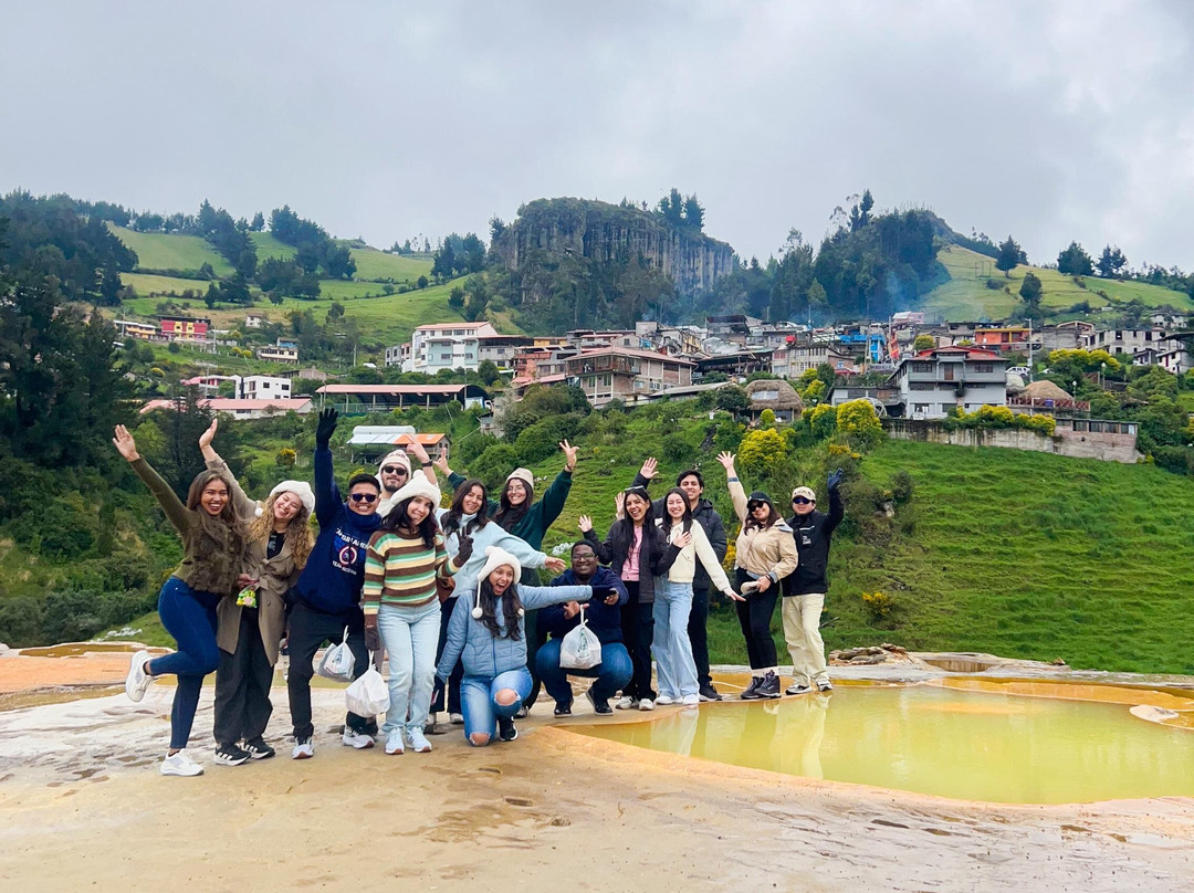 Go Camping-Velasco Ibarra必去景点