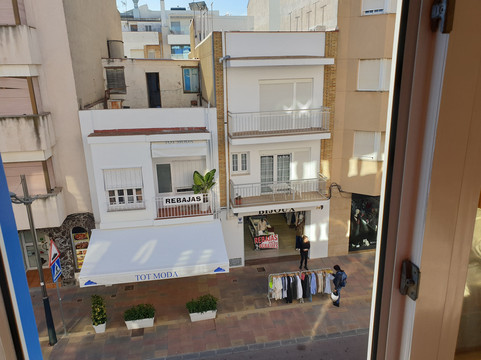 瑞虎佩佩酒店主图