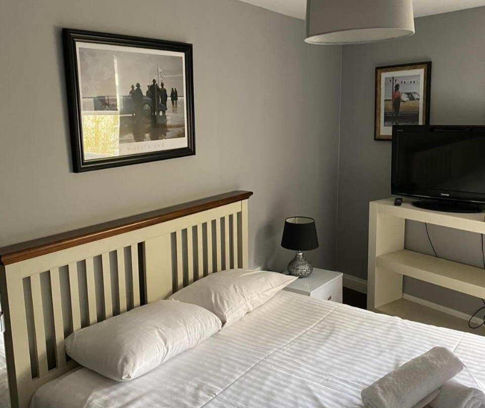 Halstead Rooms