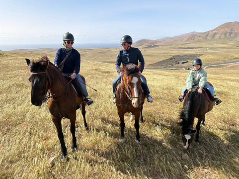 Lanzarote a Caballo-兰萨罗特必去景点