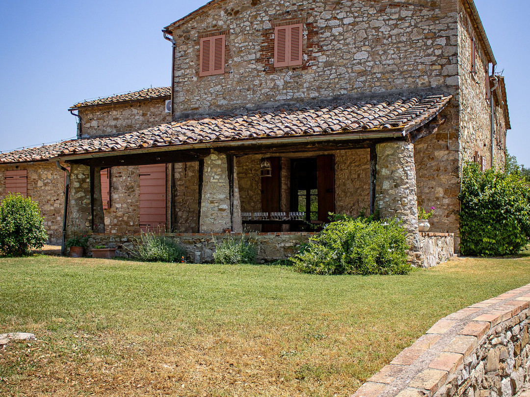 Casale Terzo-埃尔萨谷口村必去景点